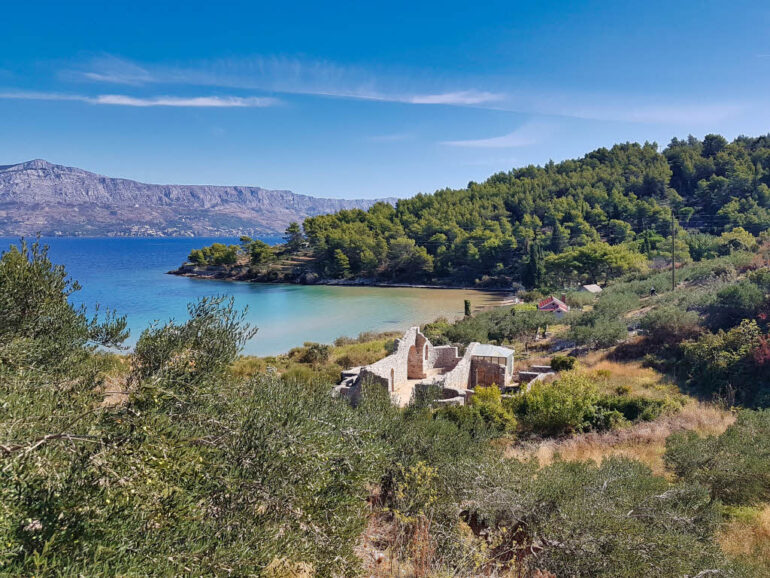 View of Lovrecina Bay from the road down to the beach